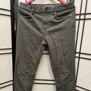 Banana Republic Traveler Jeans in Grey 32x30  slim fit